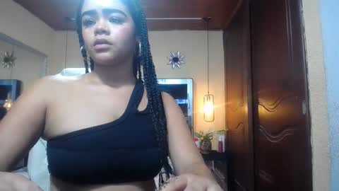 salome_owen17 online show from December 16, 2025, 9:09 pm