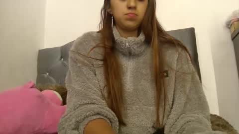 Snapshot of salome_parra21 chatting on April 7, 2026, 3:07 am salome_parra21 online show from April 7, 2026, 3:07 am
