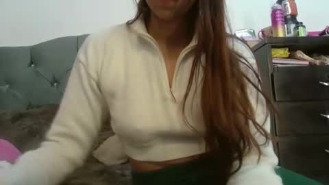 Snapshot of salome_parra21 chatting on May 31, 2026, 3:47 am salome_parra21 online show from May 31, 2026, 3:47 am