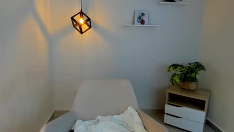 Snapshot of salome_velour chatting on February 4, 2026, 12:22 pm Salome velour online show from February 4, 2026, 12:22 pm