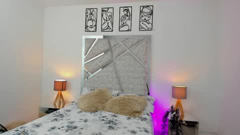 Snapshot of salomedyla chatting on February 21, 2025, 11:10 pm salomedyla online show from February 21, 2025, 11:10 pm