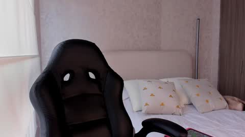 salo online show from February 2, 2025, 7:46 pm