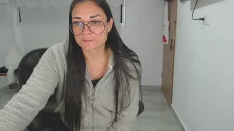 salome online show from December 17, 2025, 1:11 am