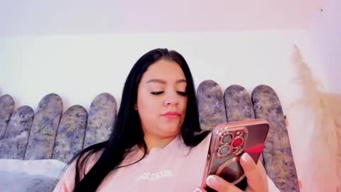 Salome online show from November 3, 2025, 11:04 pm