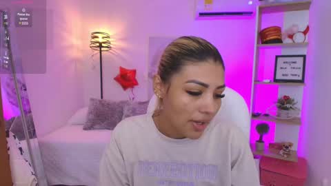 Snapshot of saloomee__ chatting on March 6, 2025, 10:52 am SALOME online show from March 6, 2025, 10:52 am