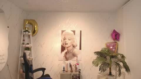 Snapshot of saloomee__ chatting on September 20, 2025, 10:16 am SALOME online show from September 20, 2025, 10:16 am