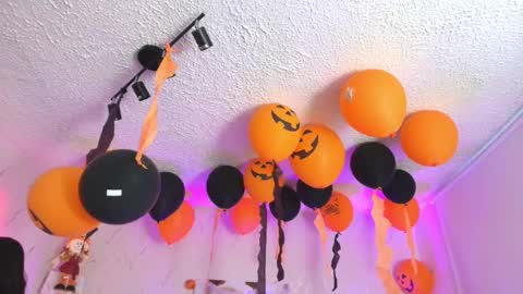 SALOME online show from October 31, 2025, 11:11 am