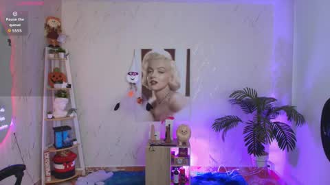 Snapshot of saloomee__ chatting on February 19, 2026, 10:22 am SALOME online show from February 19, 2026, 10:22 am