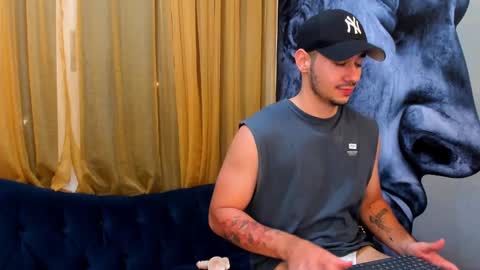 Salvatore online show from February 2, 2025, 1:45 am