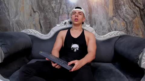 SALVATORE online show from January 8, 2025, 5:37 pm