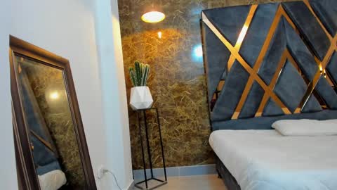 SALVATORE online show from February 26, 2025, 11:20 am