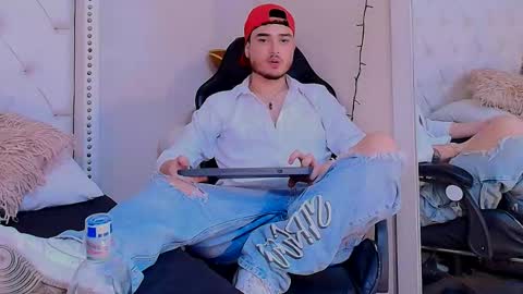 Snapshot of salvattore_muller chatting on February 10, 2026, 9:30 pm Salvatore online show from February 10, 2026, 9:30 pm