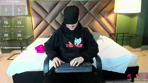 Snapshot of salvattore_muller chatting on February 16, 2026, 5:53 pm Salvatore online show from February 16, 2026, 5:53 pm