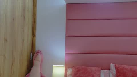 sam_and_lisa_ online show from November 8, 2025, 12:55 am