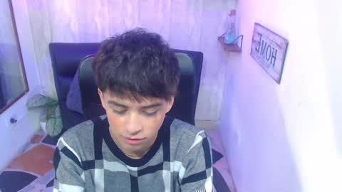 Snapshot of sam_daves chatting on February 3, 2025, 3:49 pm Sam online show from February 3, 2025, 3:49 pm