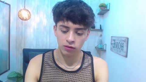 Snapshot of sam_daves chatting on February 10, 2025, 1:22 pm Sam online show from February 10, 2025, 1:22 pm