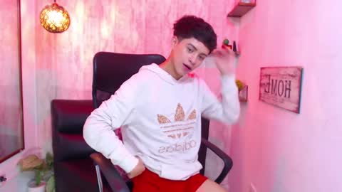 Snapshot of sam_daves chatting on March 8, 2025, 1:03 pm Sam online show from March 8, 2025, 1:03 pm