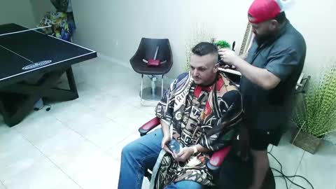 sam_papithebarber online show from October 8, 2025, 2:53 am