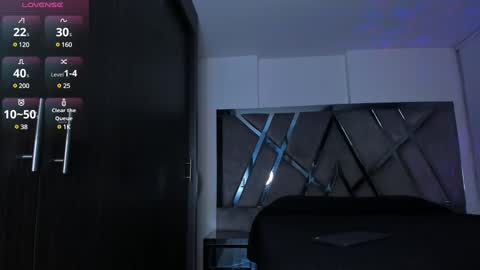 samaay_ online show from February 6, 2025, 2:44 am