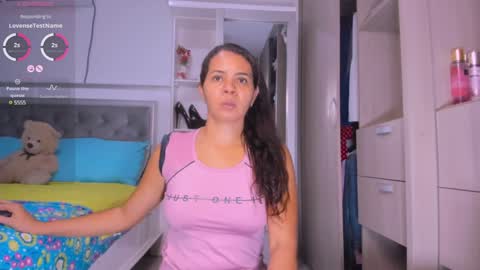 Snapshot of samanta_65 chatting on January 19, 2025, 1:21 am carolina online show from January 19, 2025, 1:21 am