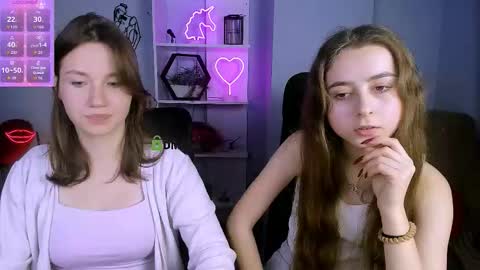 samanta_kisses online show from December 3, 2025, 8:40 pm