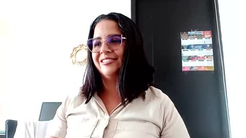 SAMANTA OWEN online show from November 5, 2025, 9:04 pm