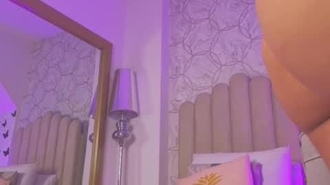 Snapshot of samanta_william chatting on November 9, 2025, 3:38 am samanta online show from November 9, 2025, 3:38 am