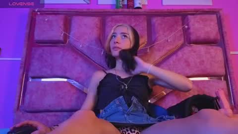 Snapshot of samantaa_liov chatting on June 17, 2026, 7:48 pm samantaa_liov online show from June 17, 2026, 7:48 pm