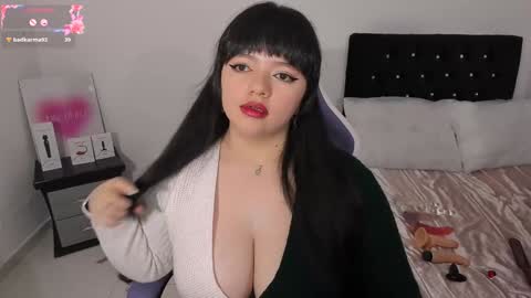 Snapshot of samantha__g chatting on December 5, 2024, 5:37 am Sam online show from December 5, 2024, 5:37 am
