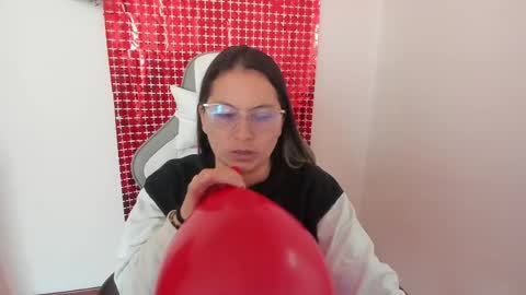Snapshot of samantha__wilson chatting on February 14, 2025, 1:18 pm Samantha online show from February 14, 2025, 1:18 pm