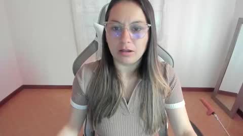 Snapshot of samantha__wilson chatting on February 20, 2025, 12:36 pm Samantha online show from February 20, 2025, 12:36 pm