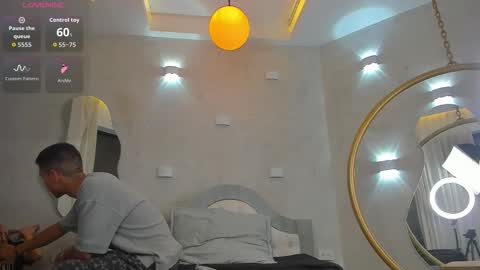 Snapshot of samantha_and_bastian chatting on February 11, 2026, 4:39 am samantha_and_bastian online show from February 11, 2026, 4:39 am