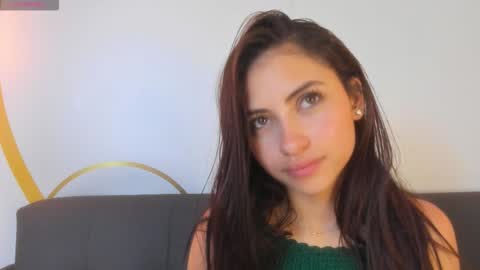 Samantha Beckham online show from November 22, 2025, 4:50 pm