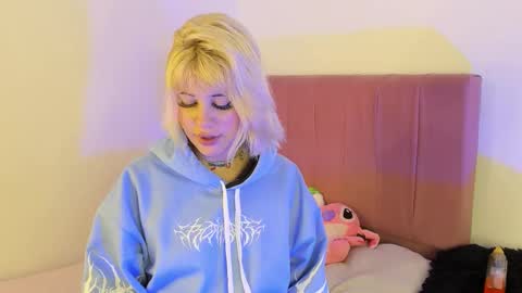 samantha_browwnn online show from December 17, 2025, 3:34 am