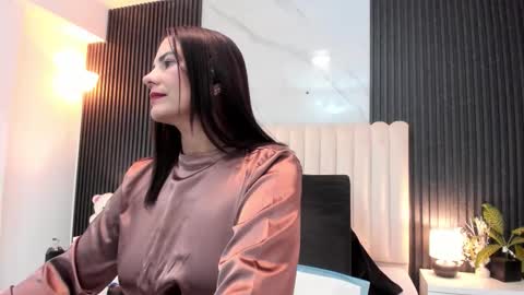 Samantha online show from November 20, 2025, 4:01 am