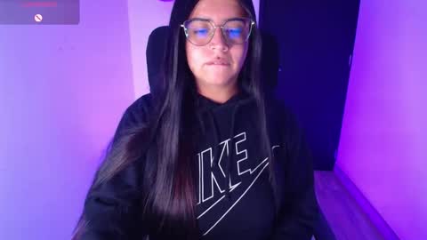 Snapshot of samantha_devil_ chatting on November 14, 2025, 2:43 am Samanta online show from November 14, 2025, 2:43 am