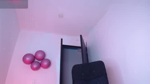 Snapshot of samantha_devil_ chatting on December 1, 2025, 12:15 am Samanta online show from December 1, 2025, 12:15 am