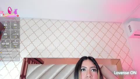 Snapshot of samantha_duque11 chatting on February 19, 2025, 10:45 am Samantha online show from February 19, 2025, 10:45 am