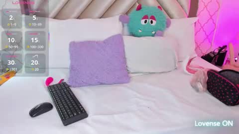 Snapshot of samantha_duque11 chatting on March 1, 2025, 8:53 pm Samantha online show from March 1, 2025, 8:53 pm