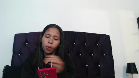 Snapshot of samantha_fox_squirt chatting on January 21, 2025, 2:11 am lizzy online show from January 21, 2025, 2:11 am