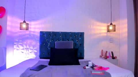 Snapshot of samantha_foxyy chatting on February 27, 2026, 11:43 am samantha_foxyy online show from February 27, 2026, 11:43 am