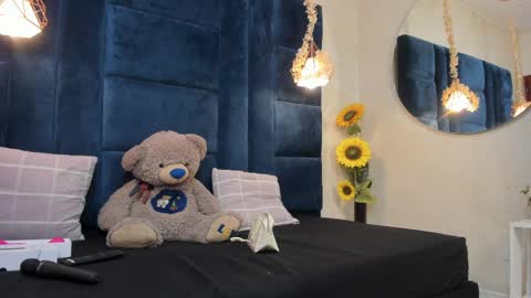 samantha online show from April 12, 2026, 4:12 pm