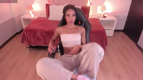 Snapshot of samantha_spike chatting on February 6, 2026, 7:39 pm Samantha online show from February 6, 2026, 7:39 pm