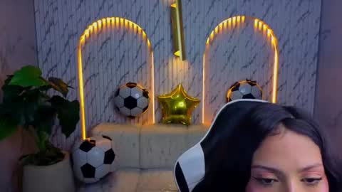 Samantha online show from June 24, 2026, 3:16 am