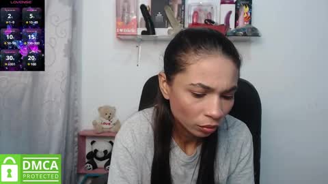 Snapshot of samanthaa_queen chatting on February 10, 2025, 10:53 am sam online show from February 10, 2025, 10:53 am