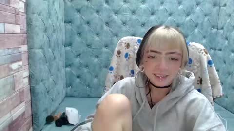 Snapshot of samanthaa_smitth chatting on October 7, 2025, 3:25 am Samantha Smitth online show from October 7, 2025, 3:25 am