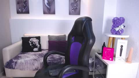 Snapshot of samanthacarteer chatting on December 2, 2025, 6:08 am Samantha online show from December 2, 2025, 6:08 am