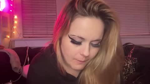 samanthafever online show from January 15, 2026, 12:43 pm