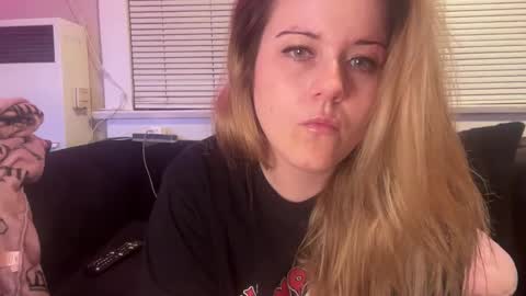 Snapshot of samanthafever chatting on March 21, 2026, 11:15 am samanthafever online show from March 21, 2026, 11:15 am