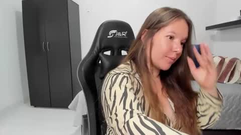 Snapshot of samanthaleon chatting on September 28, 2025, 7:52 pm Samantha samy online show from September 28, 2025, 7:52 pm